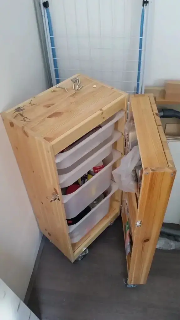 Art Supply Trolley Hack