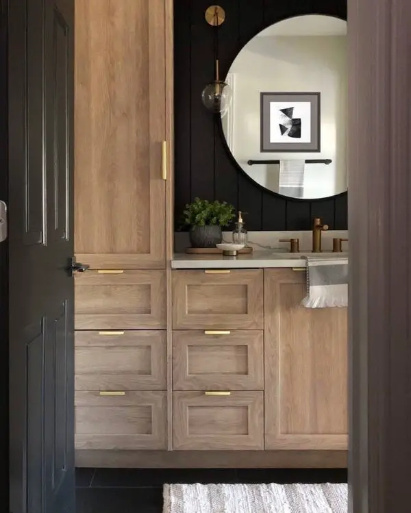 Stunning Shaker Bathroom Vanity