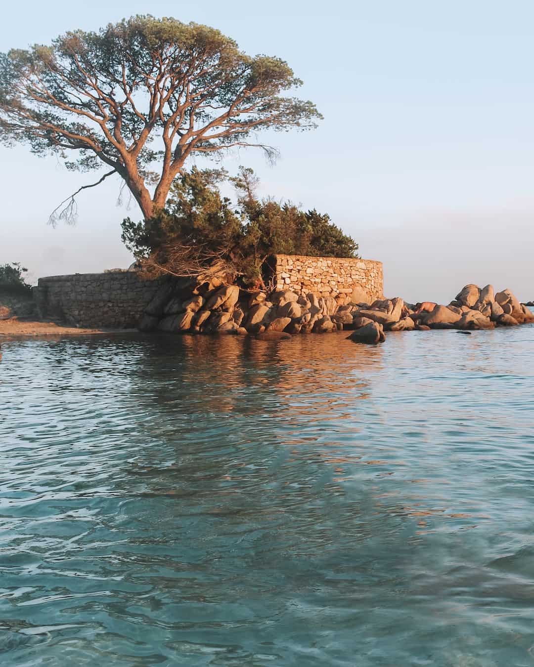 The cove between Palombaggia beach and Tamaricciu beach