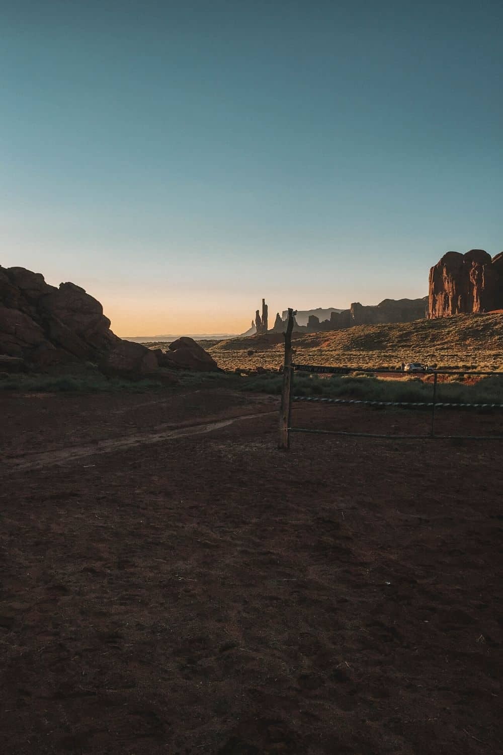 How to See the Best Monument Valley Sunrise in 2024 for a Stunning Experience (Complete Guide)