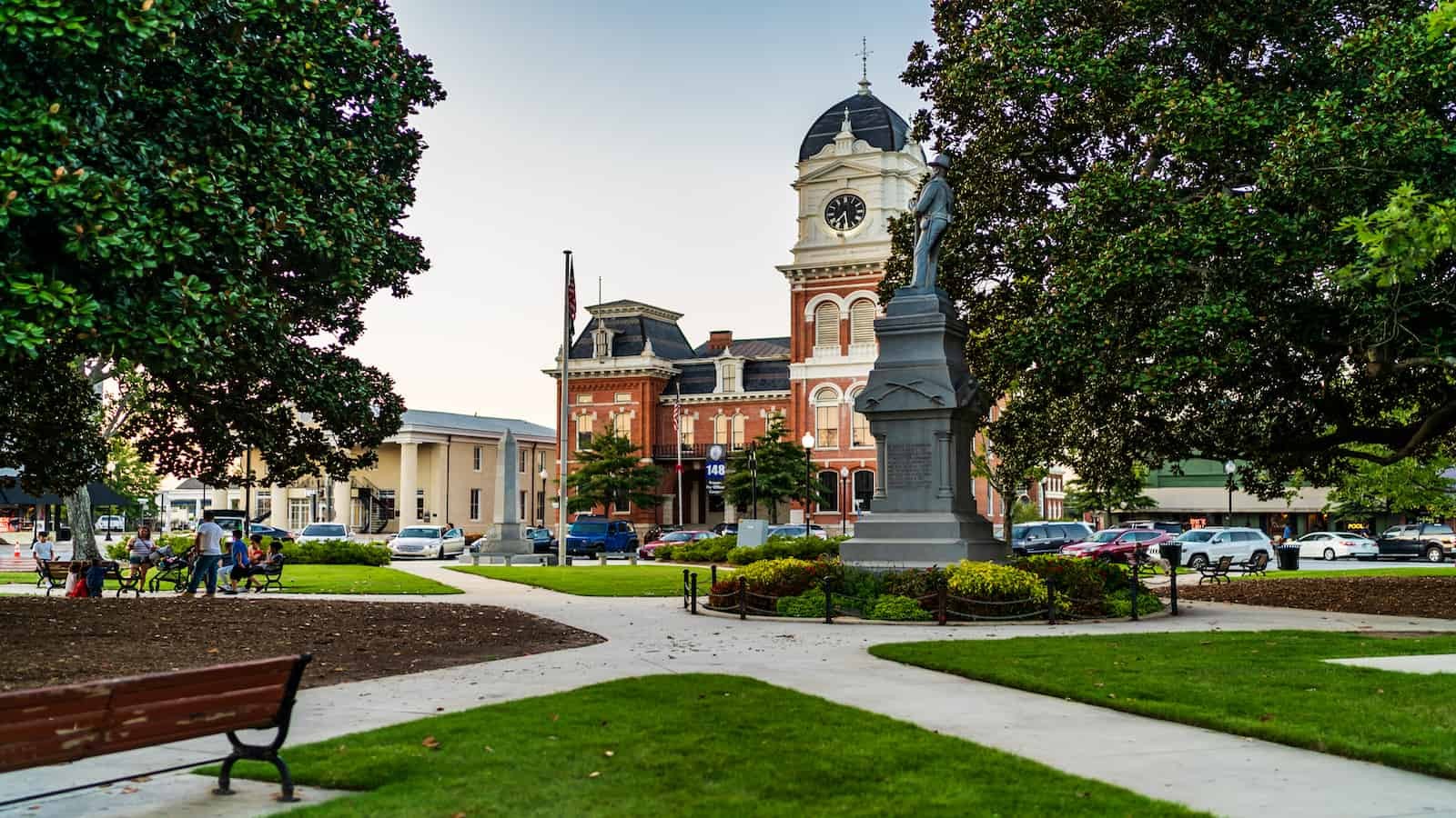 19 TV Show Filming Locations In The USA: Small Towns