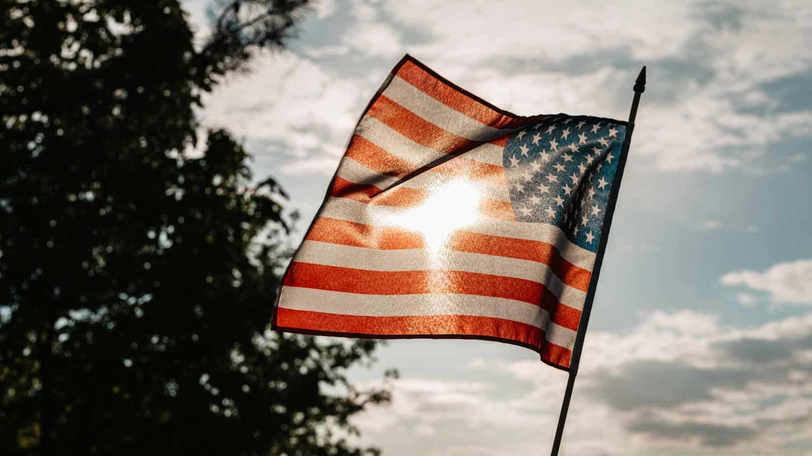 Flying The Flag At Night Without Proper Lighting