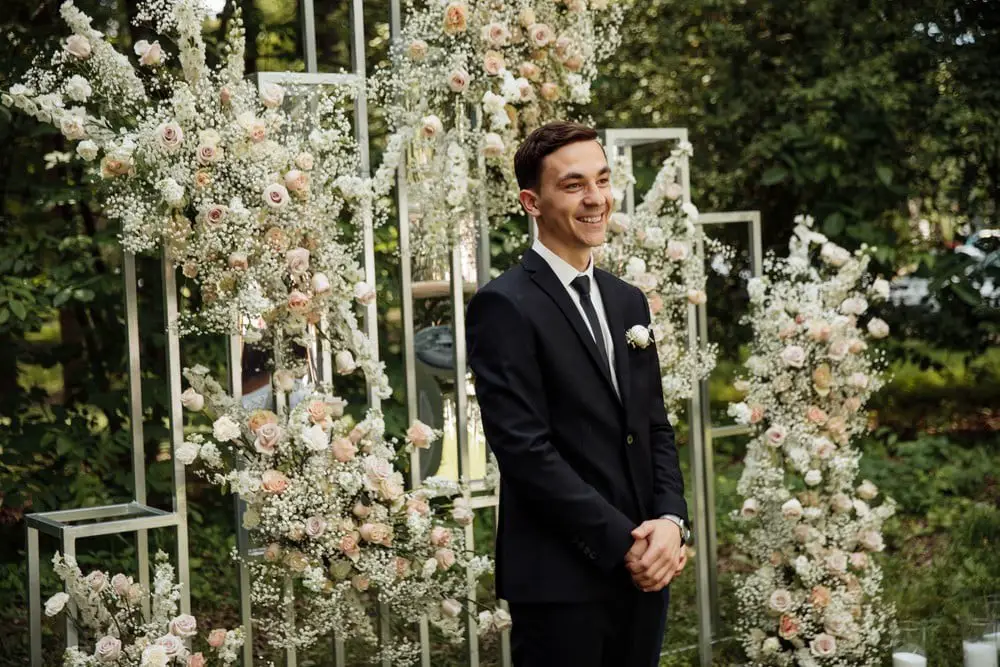 The Groom Waiting