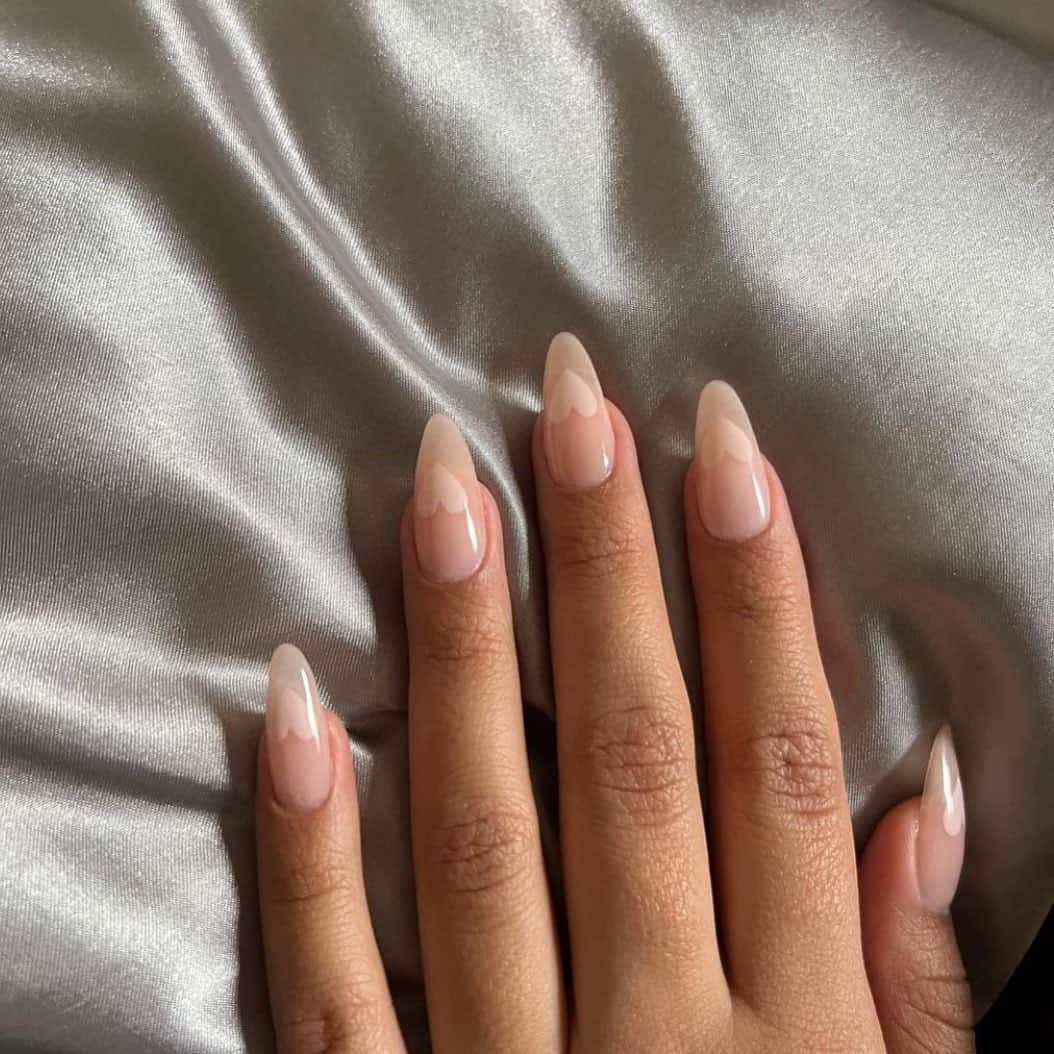 Elegant Natural Valentine’s Day Nails