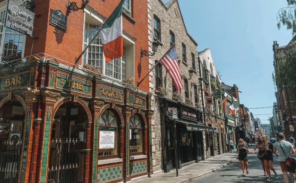 Go dancing in Temple Bar