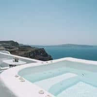 Comparison table of the best hotels in Fira Santorini Greece