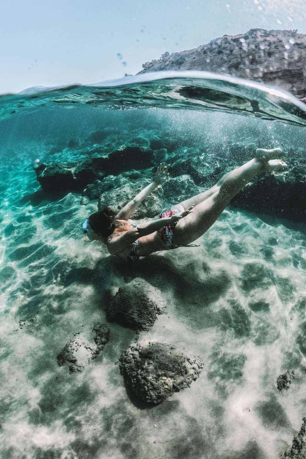 Go snorkelling together