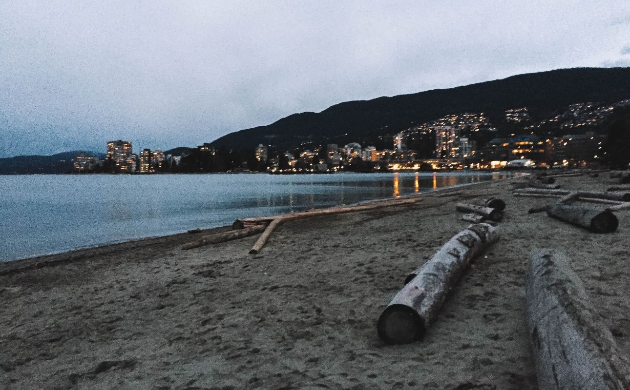 Ambleside Beach