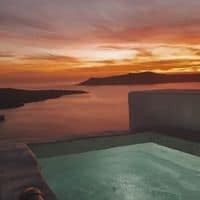 Comparison table of the best hotels in Fira Santorini Greece