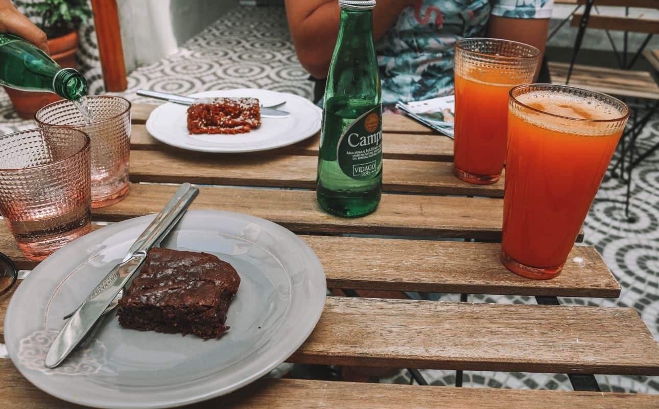 The Vegetarian Cafe experience at this Porto Cat cafe