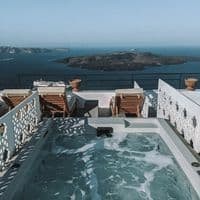 Comparison table of the best hotels in Fira Santorini Greece