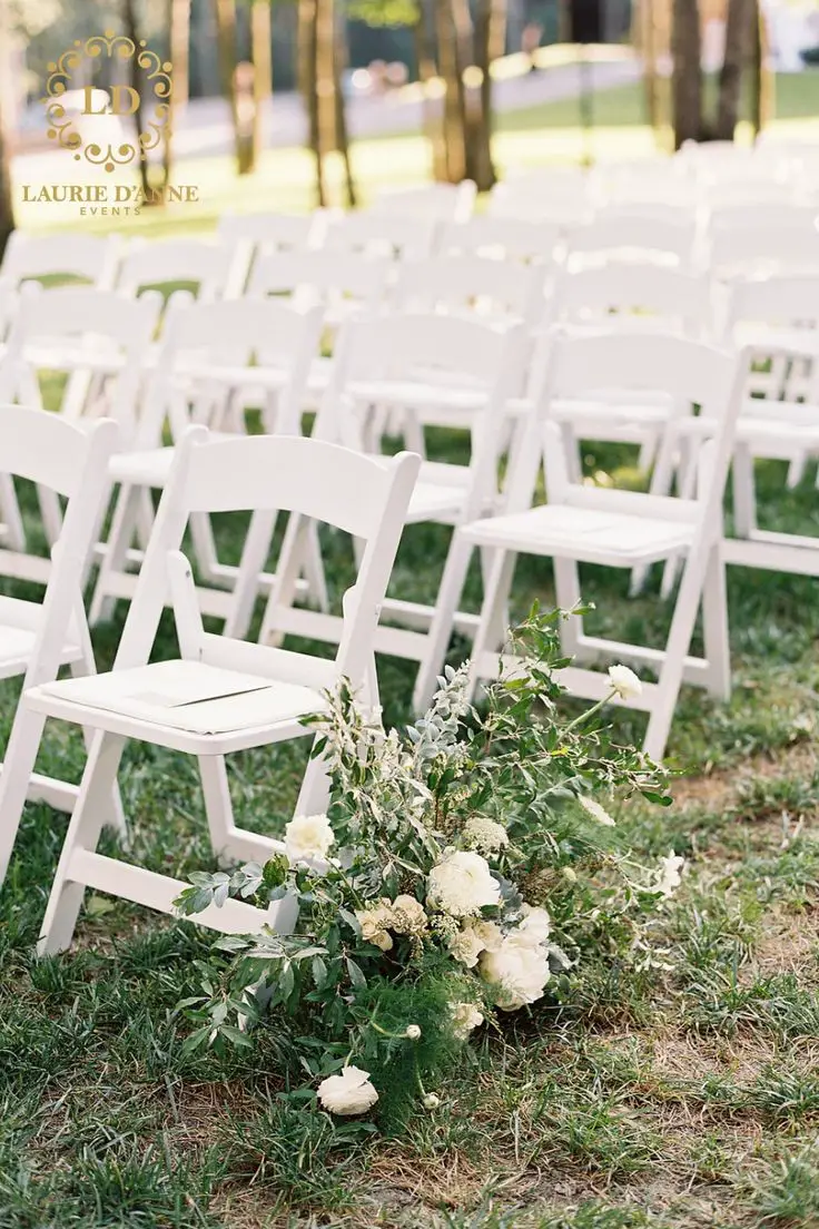 Decorate The Aisle With Your Seating Arrangement