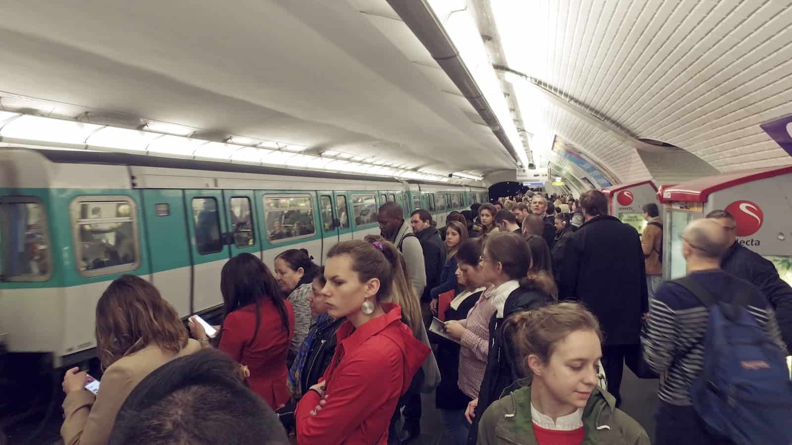 Guard Your Bags on Trains