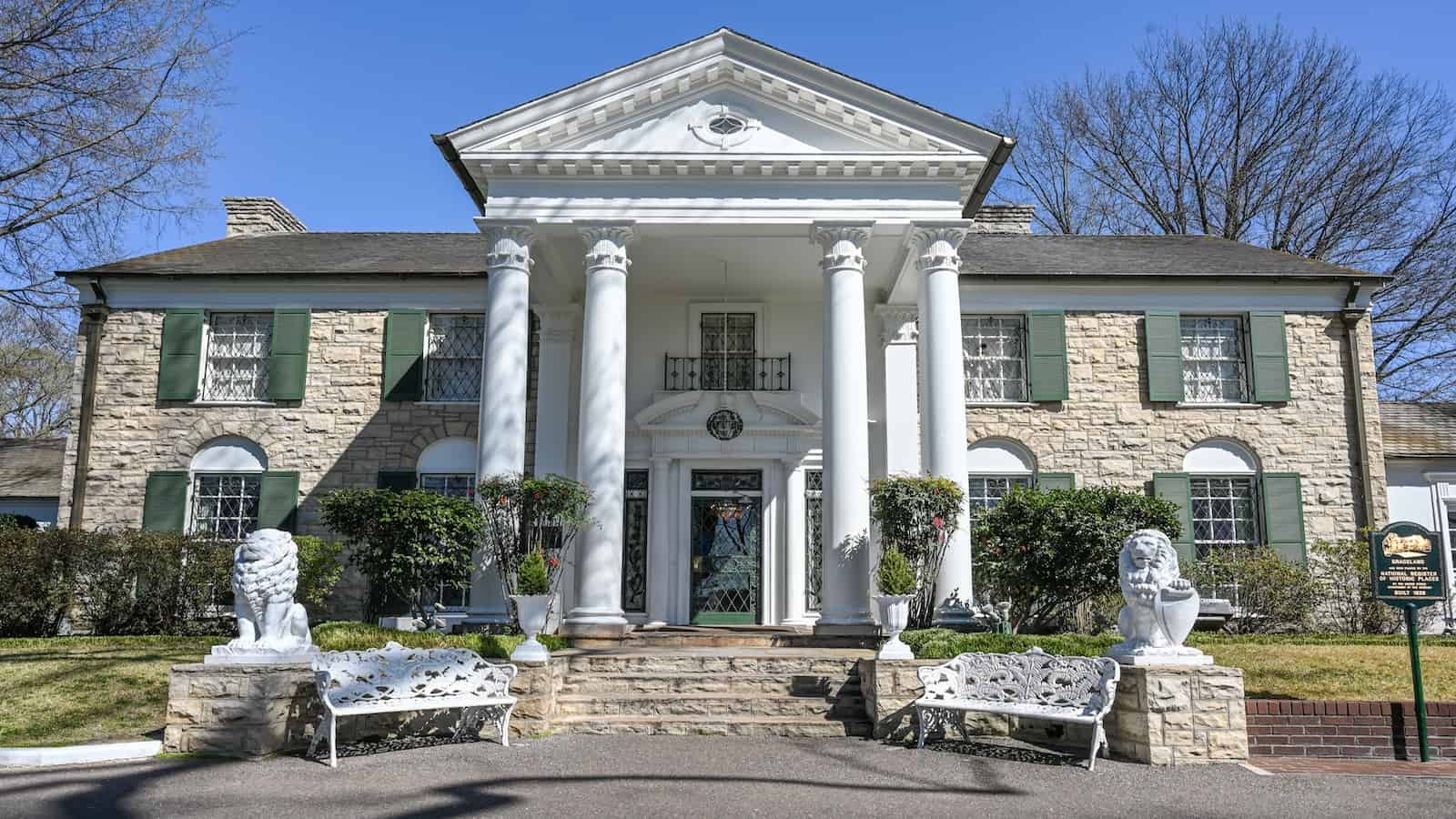 Visit Graceland