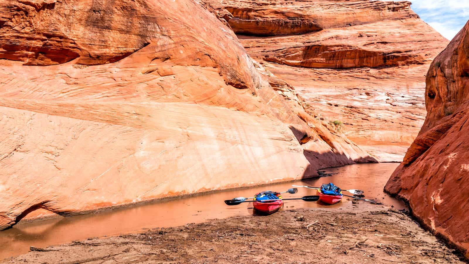 Kayaking to Antelope Canyon