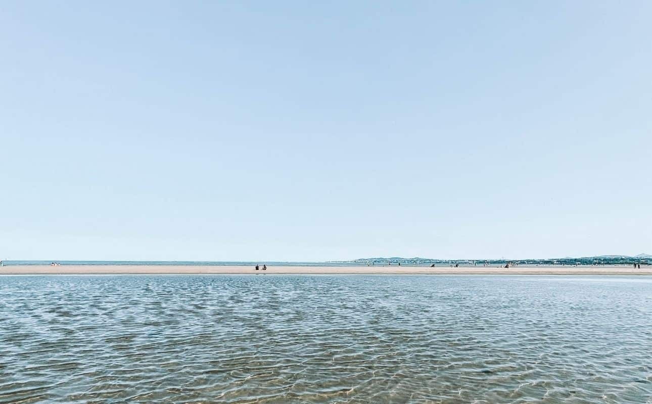 Sandymount beach walk