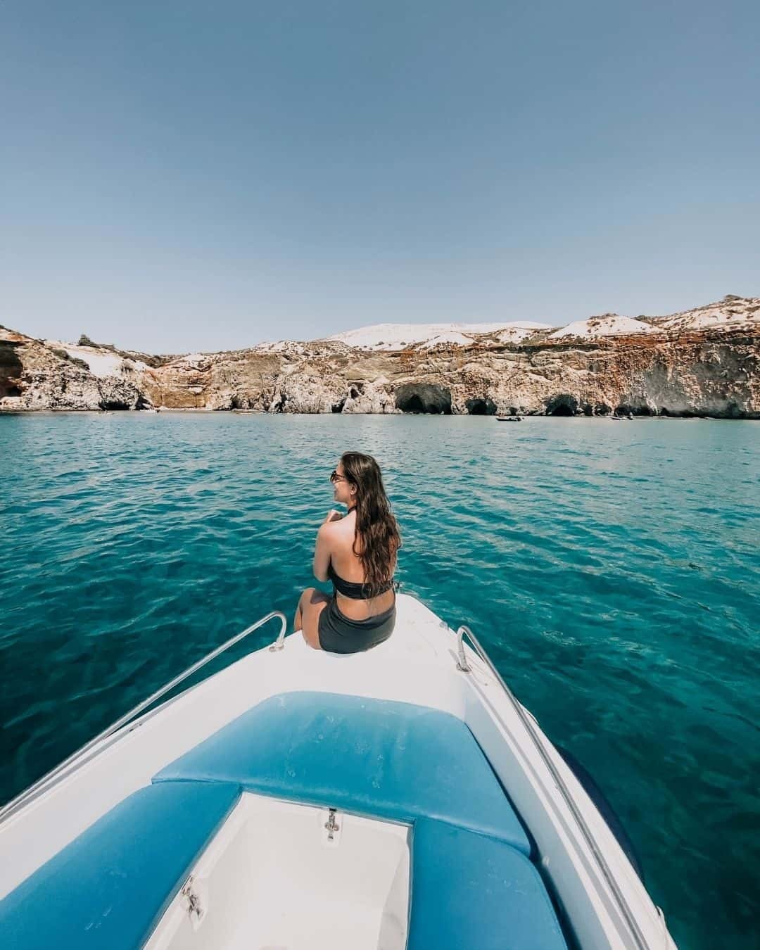 Half-day speedboat tour to Kleftiko with snorkeling