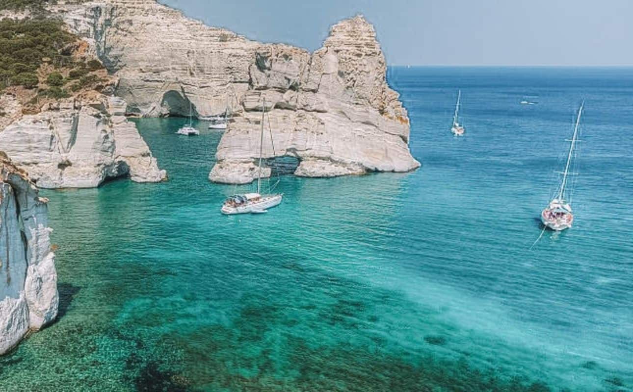 Kleftiko sailing with snorkeling and lunch, a gorgeous Kleftiko tour Milos offers